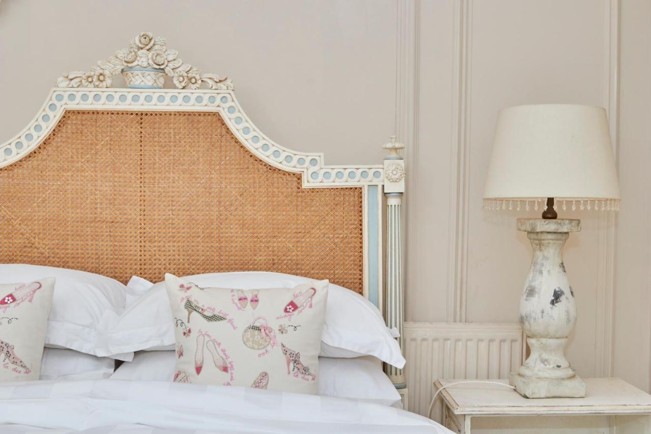 The Stunning French Boudoir Of Harrogate Apartment Exterior photo