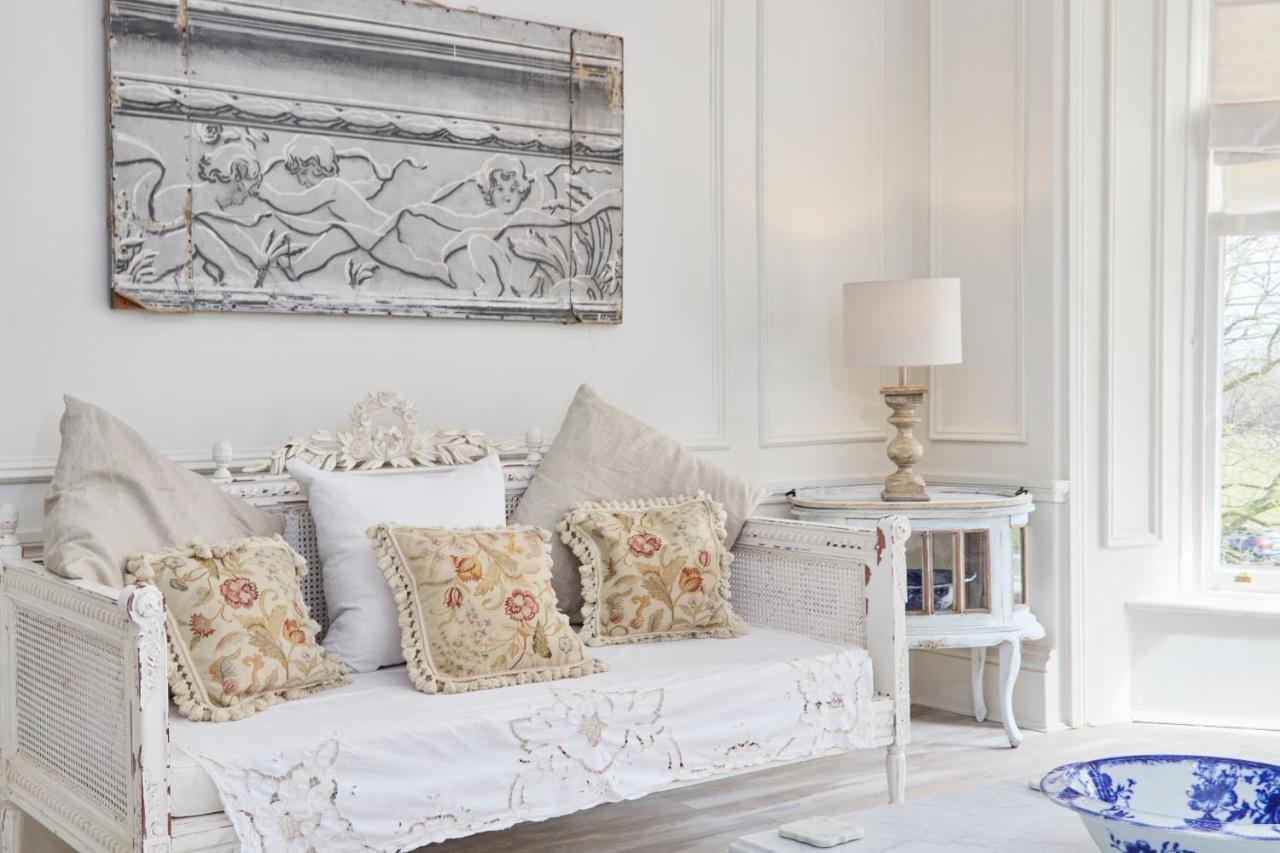 The Stunning French Boudoir Of Harrogate Apartment Exterior photo